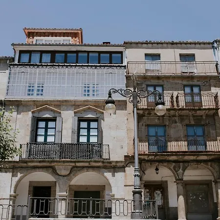 Portales De Pizarro Apartment Bejar