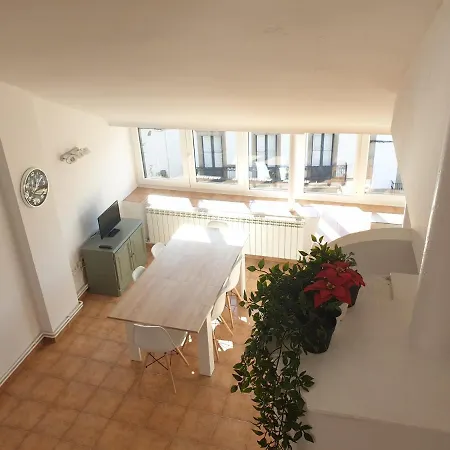 Portales De Pizarro Apartment Bejar